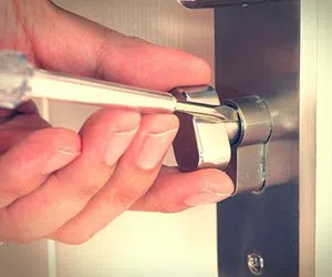 Community Locksmith Store Pinellas Park, FL 727-828-6573 - lock-locksmiths