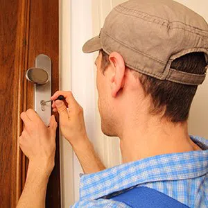 Community Locksmith Store Pinellas Park, FL 727-828-6573 - lock-opening