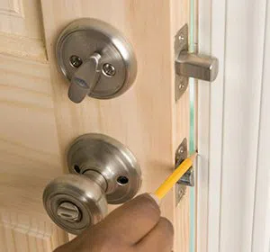 Community Locksmith Store Pinellas Park, FL 727-828-6573 - unlock-door
